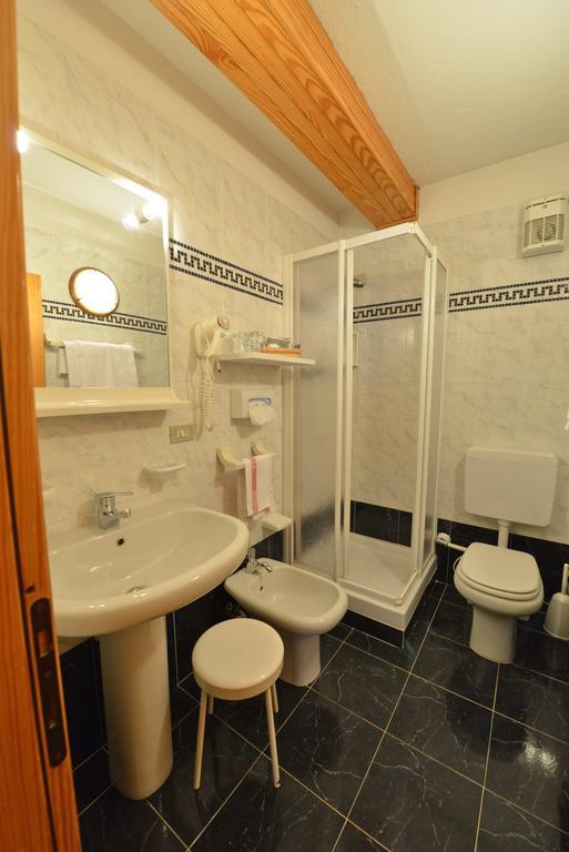 Petit Hotel Cogne Eksteriør billede