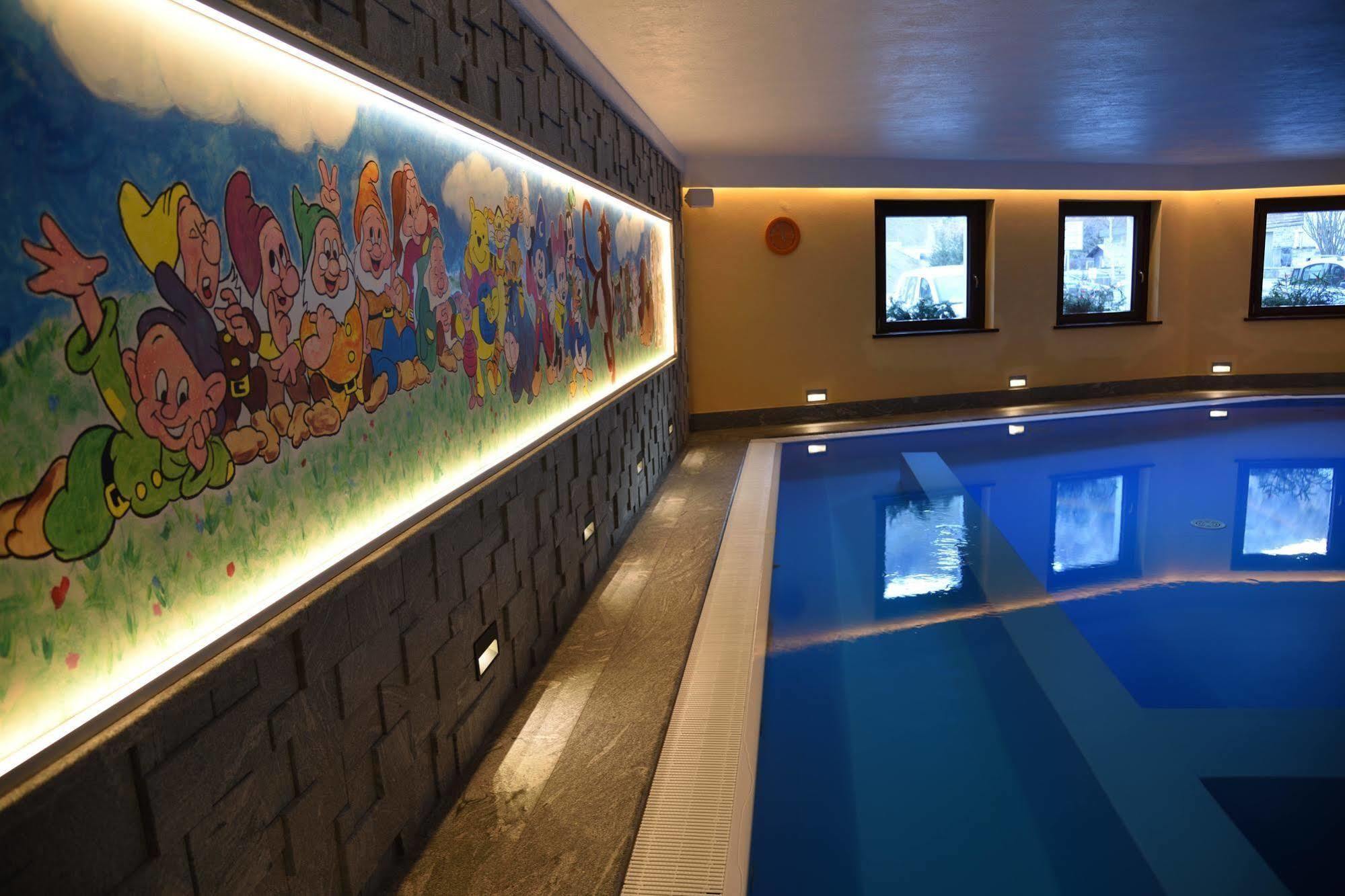 Petit Hotel Cogne Eksteriør billede